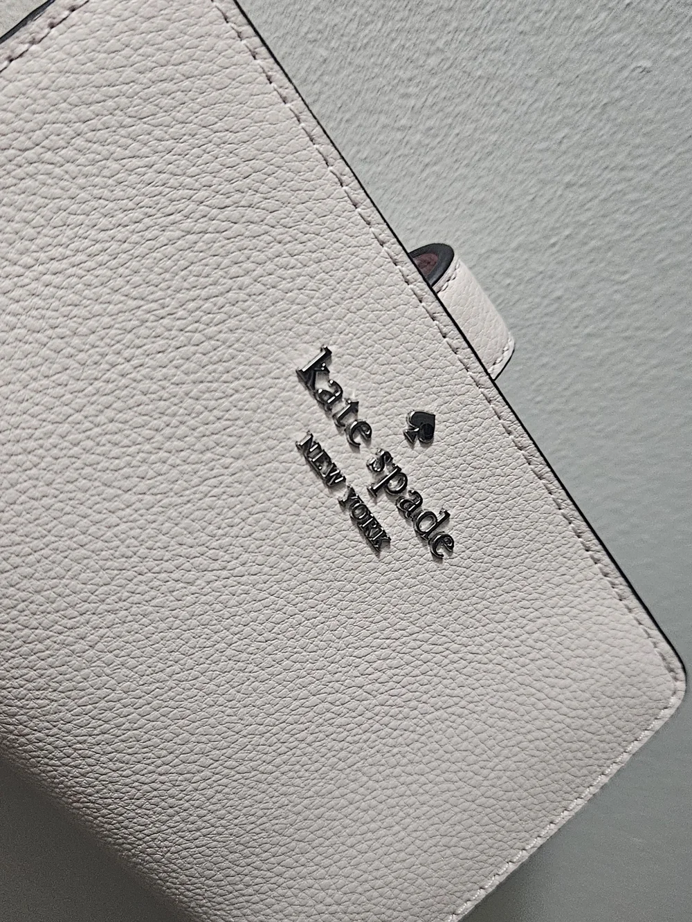 kate spade White Pebble Leather Shoulder Bag with Matching Wallet